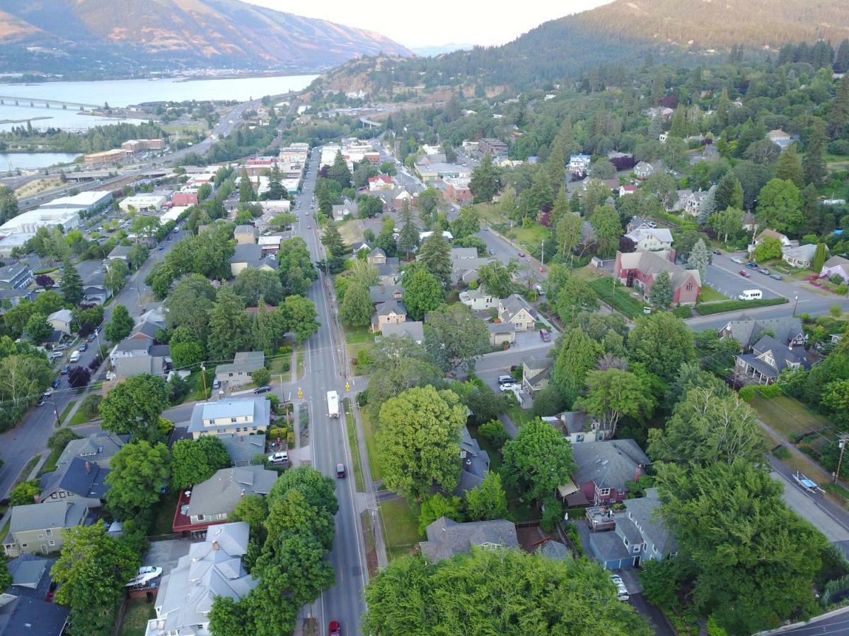 Inn At The Gorge Hood River Extérieur photo